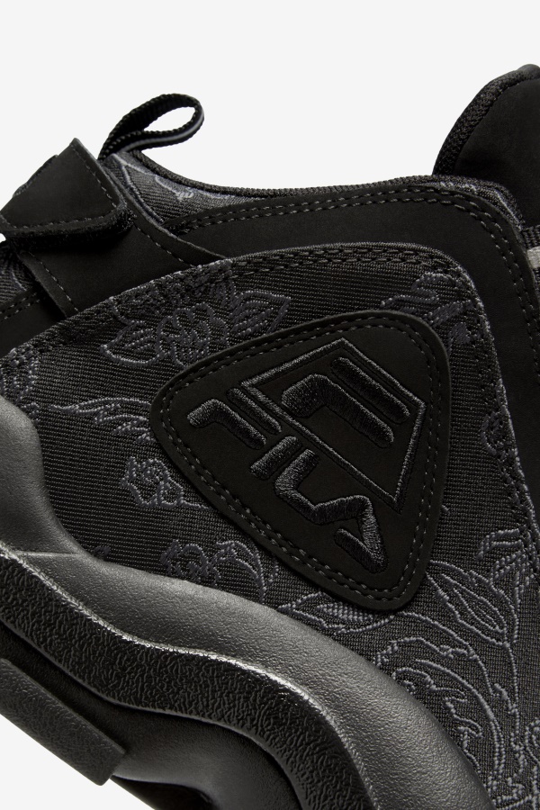 Black Women\'s Grant Hill 2 פרחוני ג\'קארד פילה