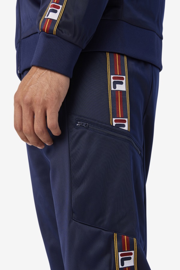 מכנס ג\'קסון בתור Peacoat