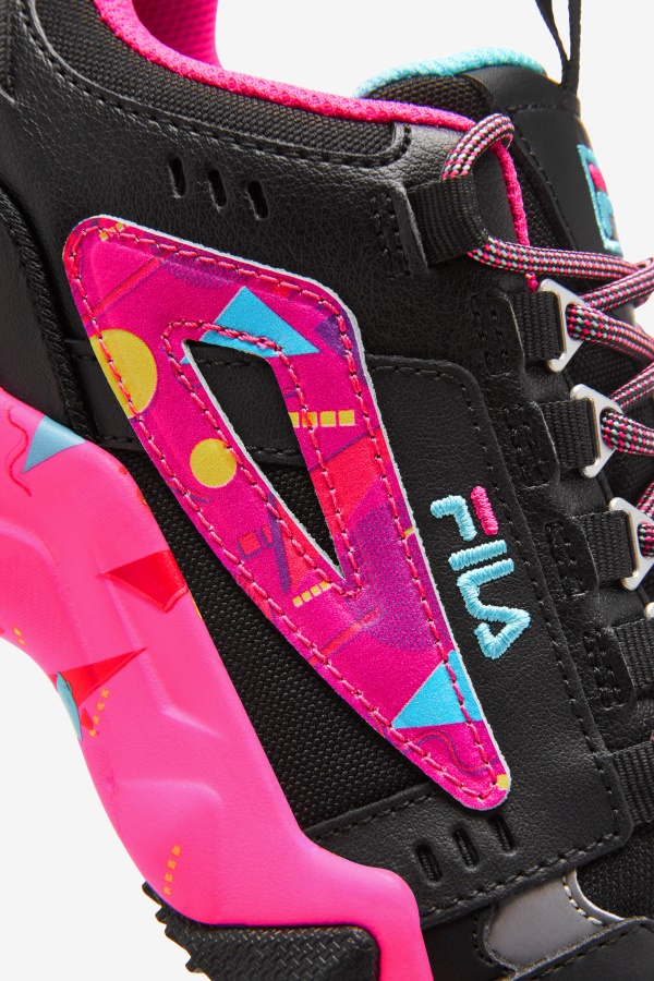 Fila נשים Oakmont Tr שחור/ורוד Glo/bluefish