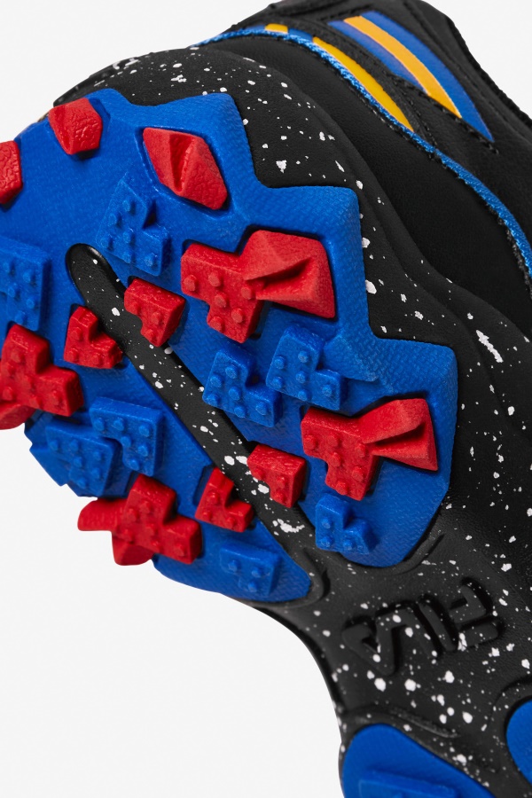 Fila Oakmunt Tr שחור/זהב/אדום לילדים קטנים